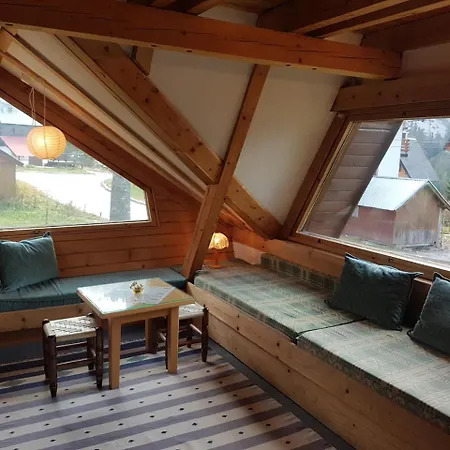 Bosnian Chalet * ヤホリナ